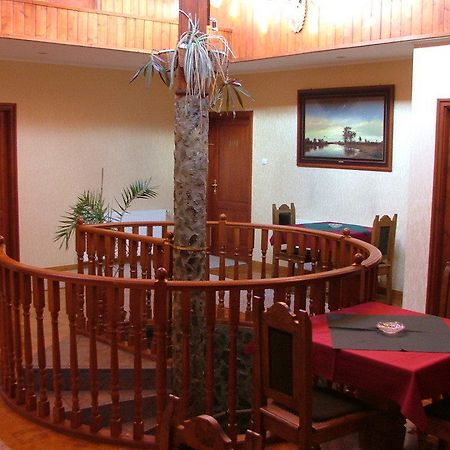 Erdogyongye Etterem Es Panzio Hotel Zalaegerszeg Ngoại thất bức ảnh